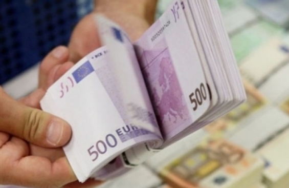 Qeveria merr 100 mln euro borxh nga tregu i brendshem: Interes i larte nga bankat